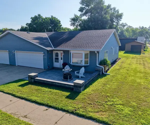 1153 5th Avenue, Windom, MN 56101