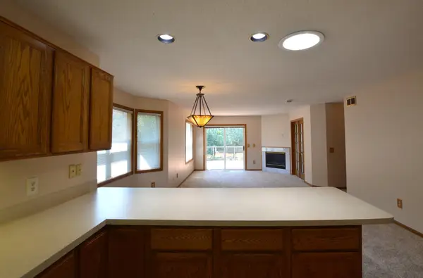 7119 48th Street N, Oakdale, MN 55128