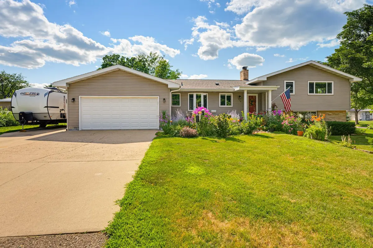 870 Hanson Drive Sw, Hutchinson, MN 55350 - #1