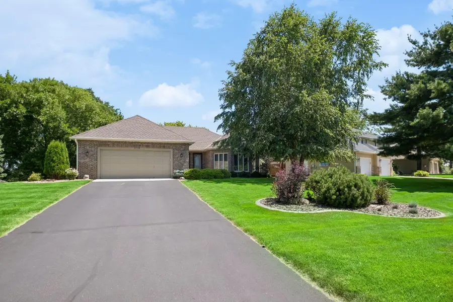 314 Wedgewood Drive, Mahtomedi, MN 55115 - #2