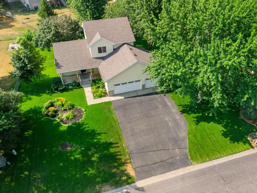1011 Hillock Street Nw, Isanti, MN 55040 - #3