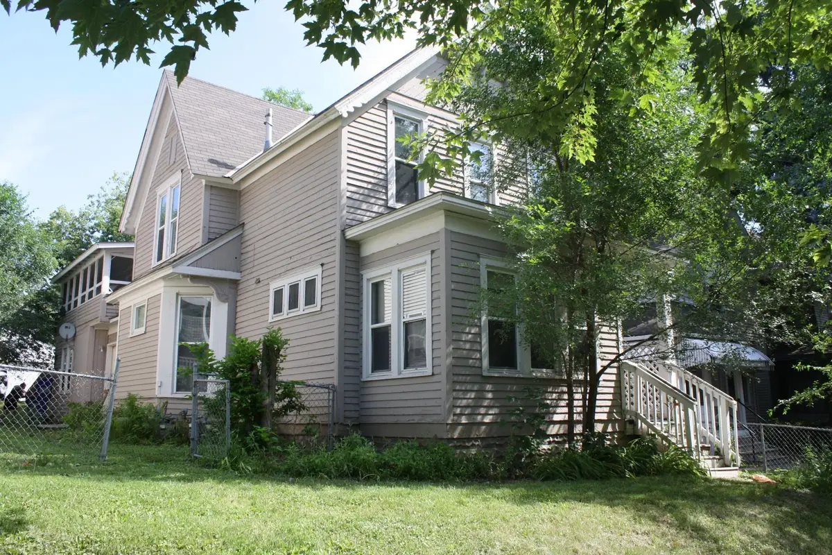 833 3rd Street E, Saint Paul, MN 55106 - #1