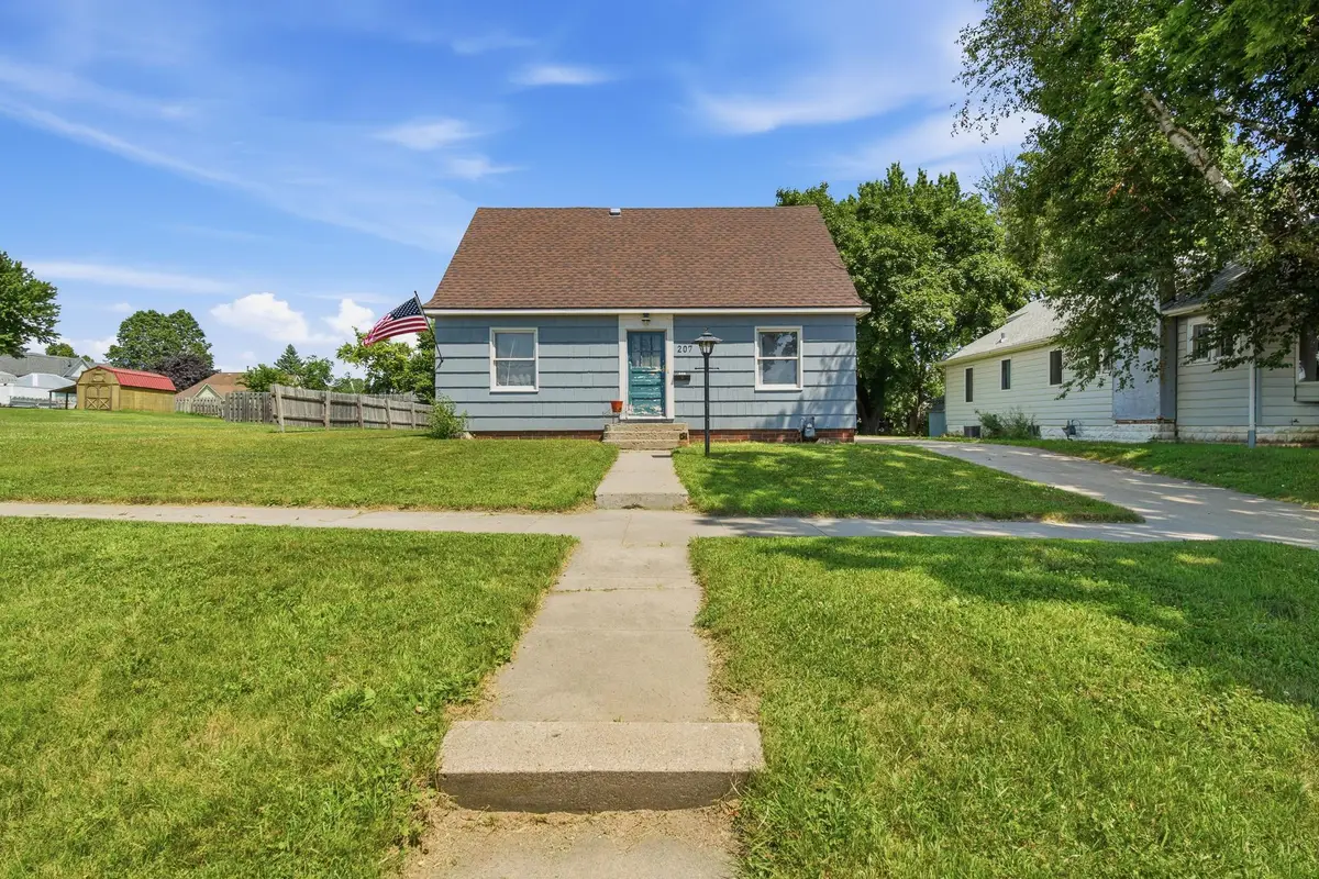 207 7th Avenue S, Saint James, MN 56081 - #1