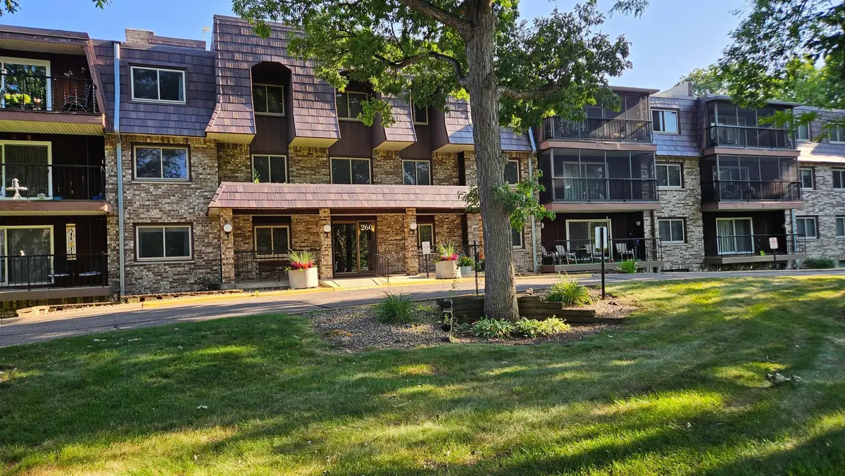 260 Westview Drive #303, West Saint Paul, MN 55118 - #1