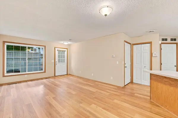 1863 Riverwood Drive #14, Burnsville, MN 55337