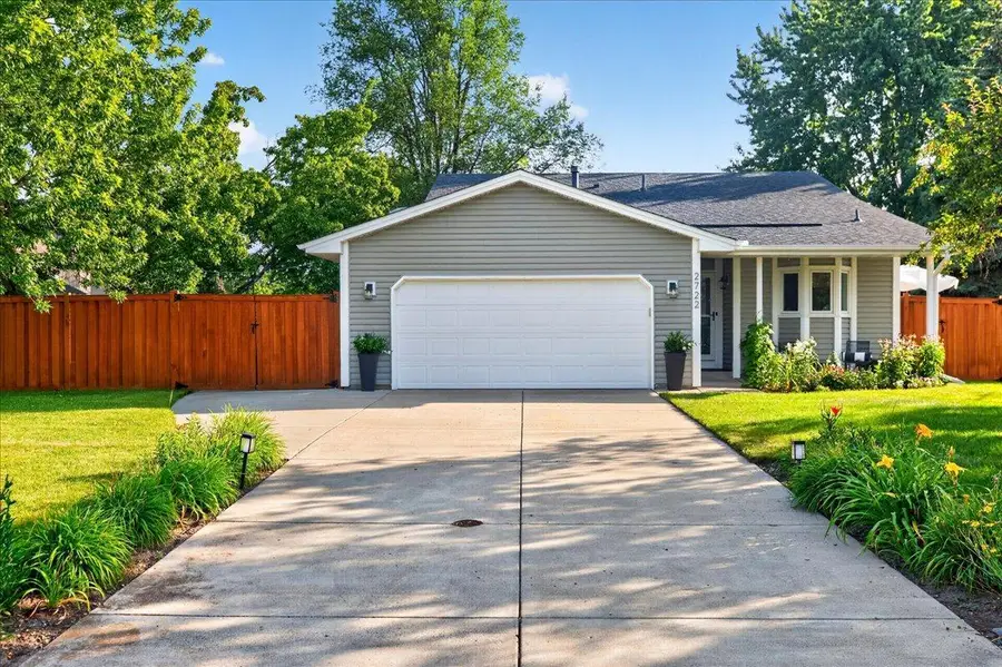 2722 94th Way, Brooklyn Park, MN 55444 - #2