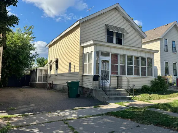 693 5th Street E, Saint Paul, MN 55106