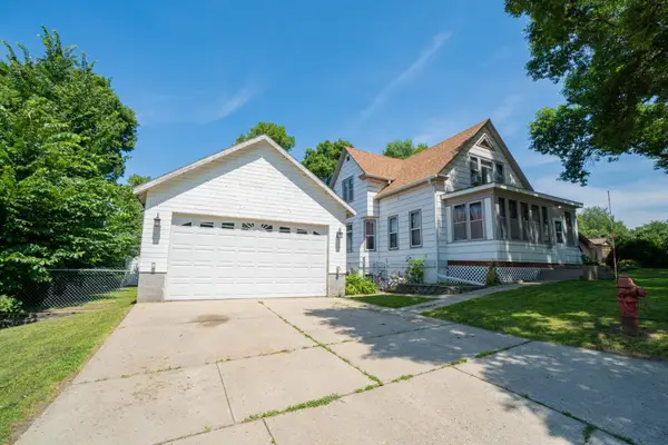 411 E Gustavus Avenue, Fergus Falls, MN 56537