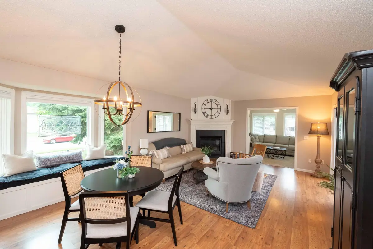 14348 Embassy Way, Apple Valley, MN 55124 - #1