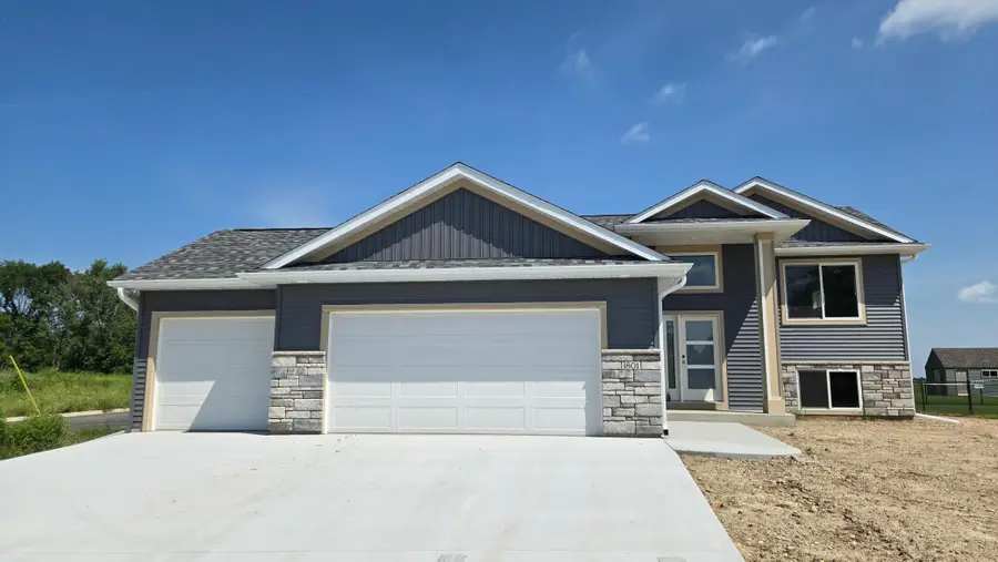 1801 12th Avenue Ne, Austin, MN 55912 - #2