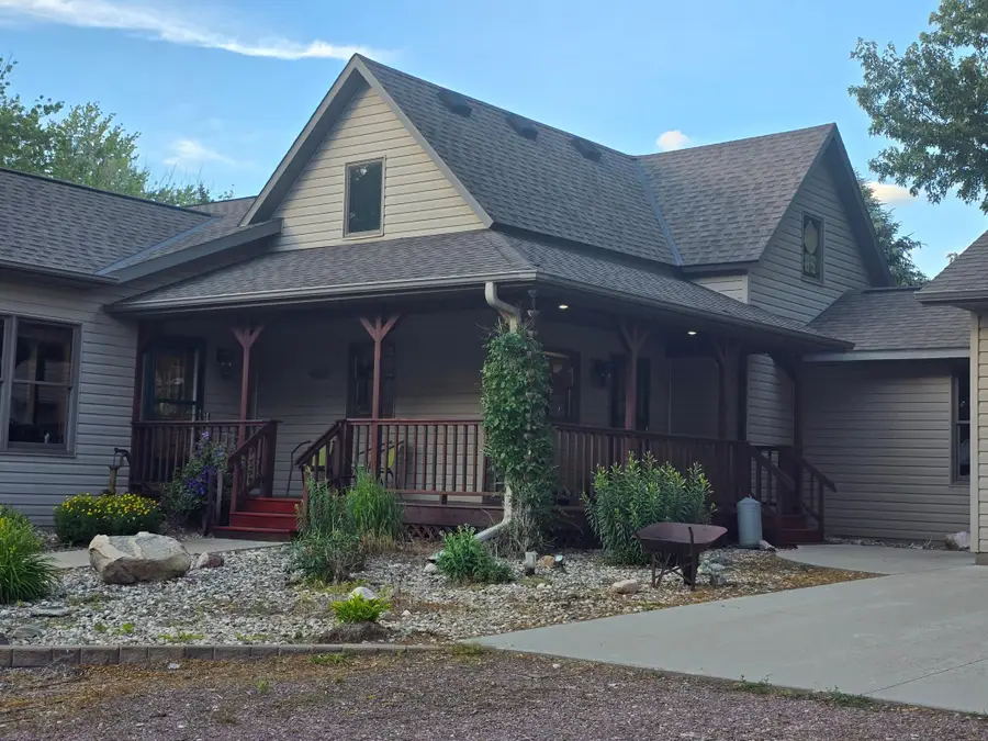 93529 500th Avenue, Windom, MN 56101 - #2