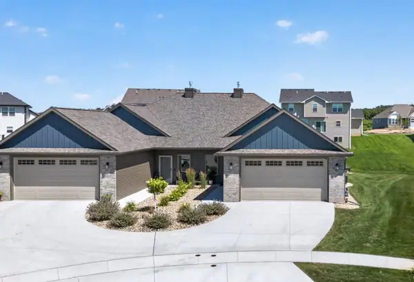 877 Picadilly Lane Nw, Rochester, MN 55901