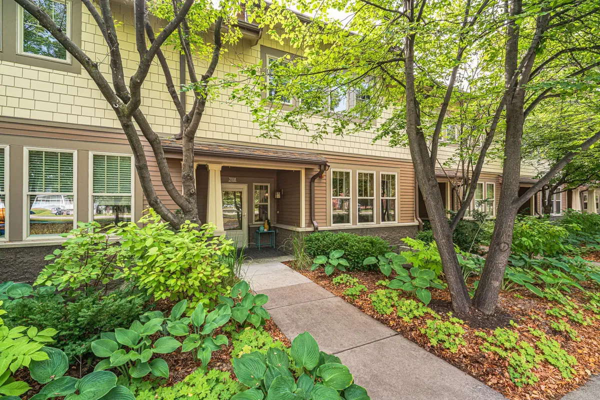 2108 Village Terrace, Bloomington, MN 55431 - #1