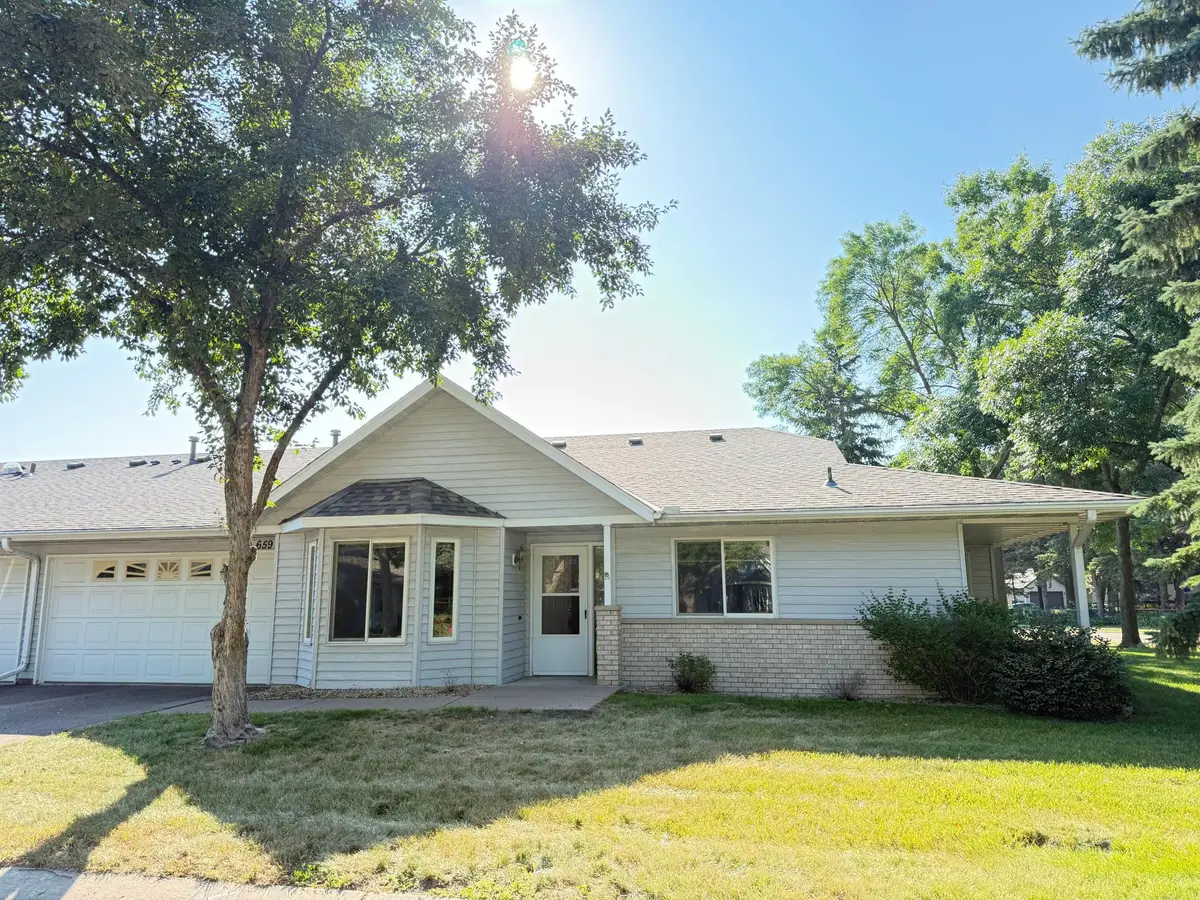 659 Belland Avenue, Vadnais Heights, MN 55127 - #1