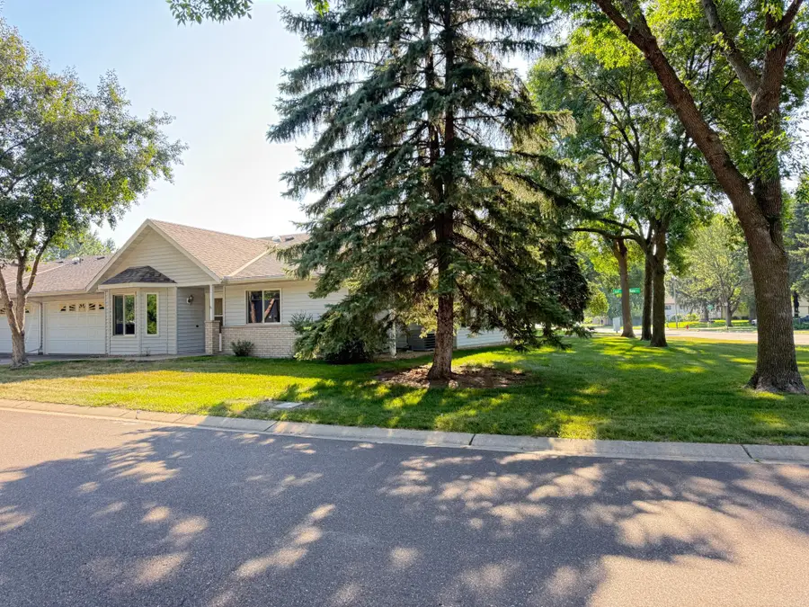 659 Belland Avenue, Vadnais Heights, MN 55127 - #2