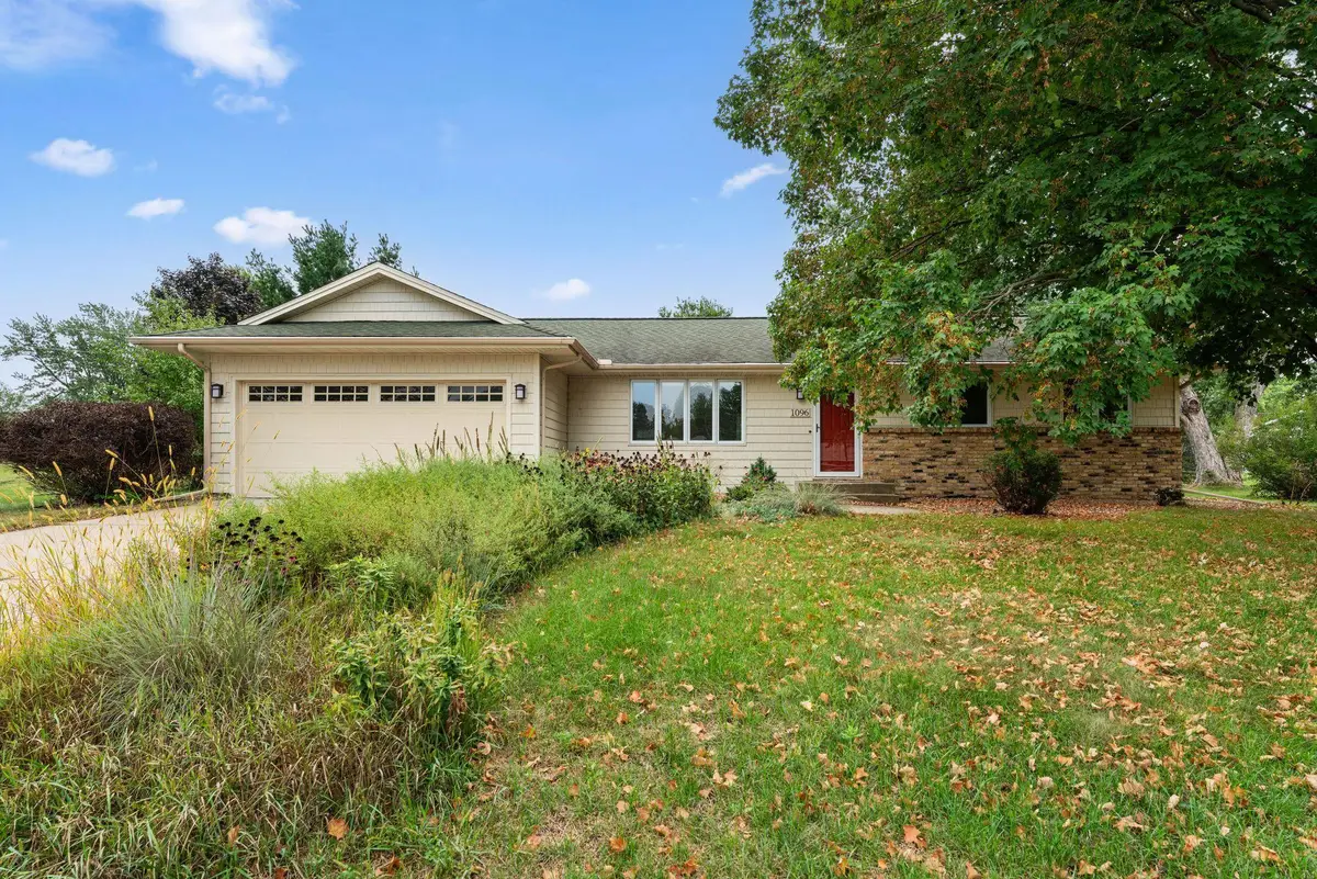 1096 Rome Court, Apple Valley, MN 55124 - #1