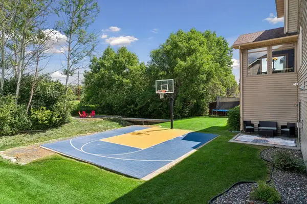 5216 102nd Trail N, Brooklyn Park, MN 55443
