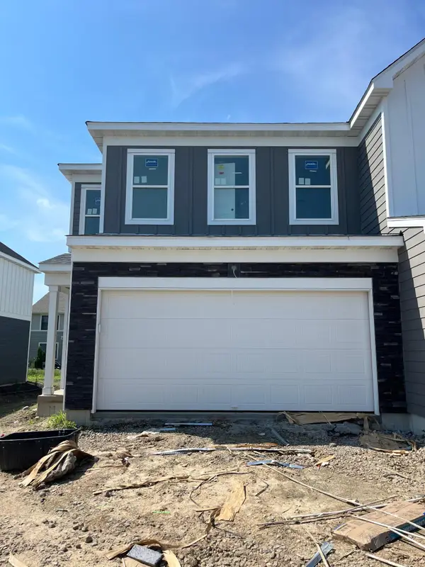 17960 Genoa Drive, Lakeville, MN 55044