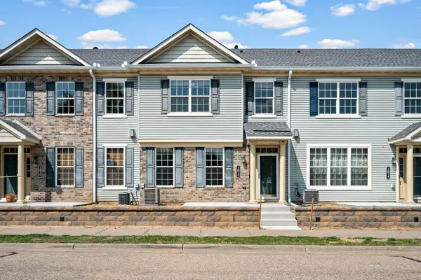 1072 Henslow Avenue N, Oakdale, MN 55128