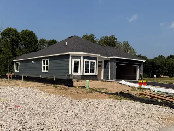 8235 Haywood Drive, Lino Lakes, MN 55014
