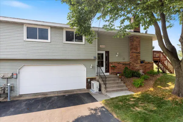 12264 17th Avenue S, Burnsville, MN 55337