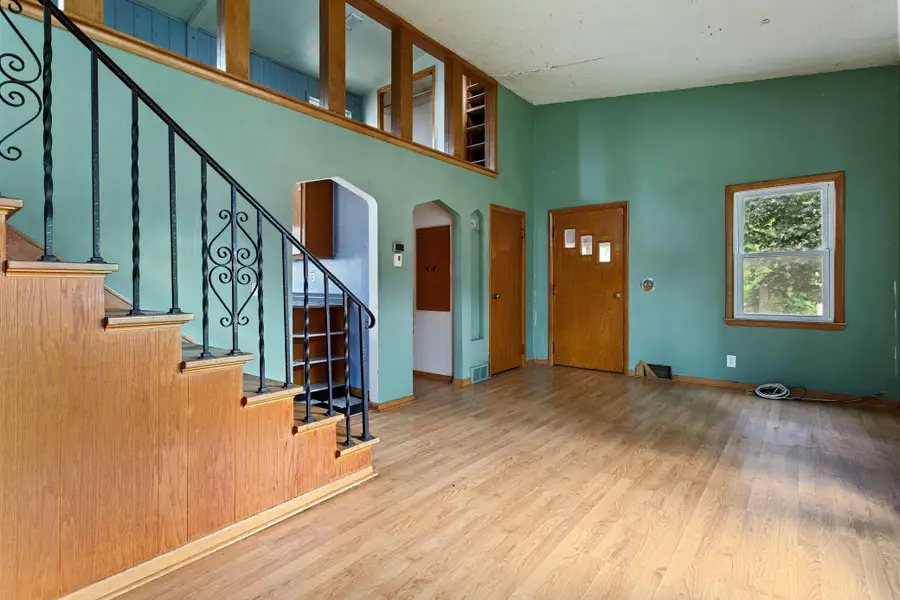 4228 Washington Street Ne, Columbia Heights, MN 55421 - #3