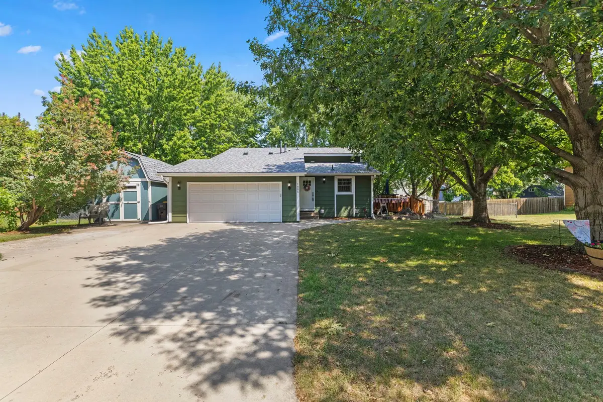 1805 Ruby Circle, Shakopee, MN 55379 - #1