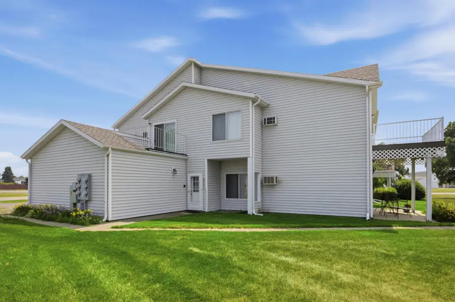 2923 32nd Street S, Moorhead, MN 56560 - #2