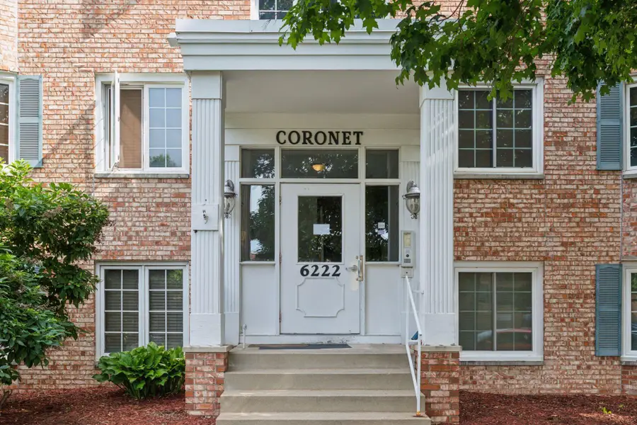 6222 W 35th Street #14, Saint Louis Park, MN 55416 - #2
