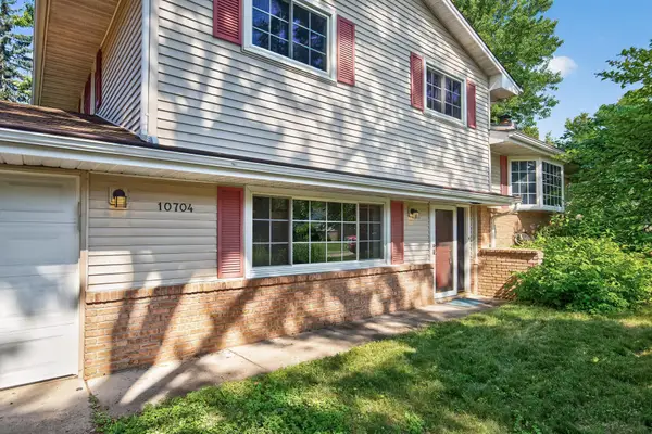 10704 Prescott Court, Burnsville, MN 55337