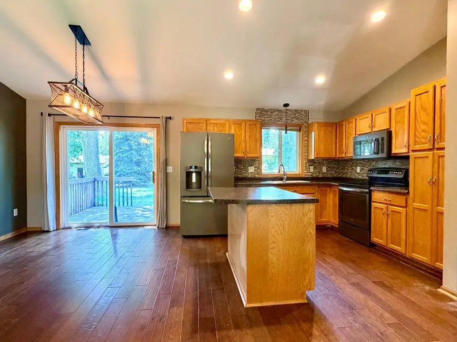 2110 Darling Avenue E, Alexandria, MN 56308 - #3