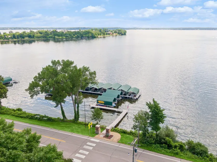 1155 Heritage Lane, Wayzata, MN 55391 - #3