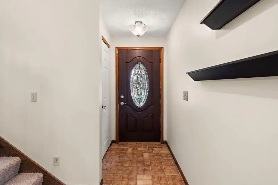 7051 Robinwood Trail, Woodbury, MN 55125 - #3
