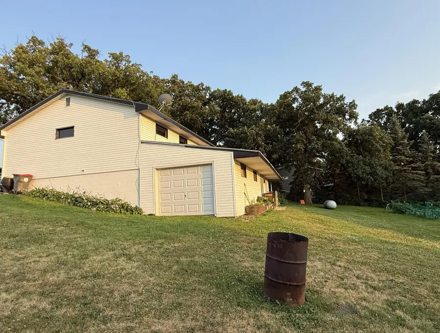 17960 Aaron Heights Nw, Evansville, MN 56326 - #3