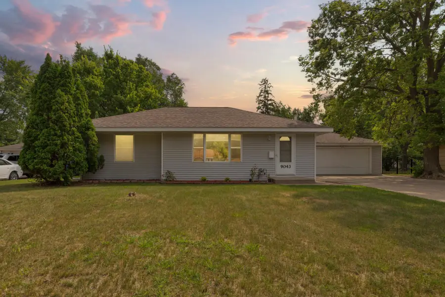 9043 13th Avenue S, Bloomington, MN 55425 - #3