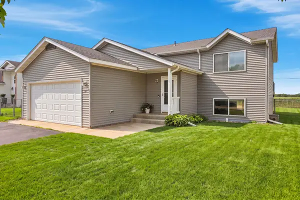 321 Jasmine Lane, Saint Joseph, MN 56374