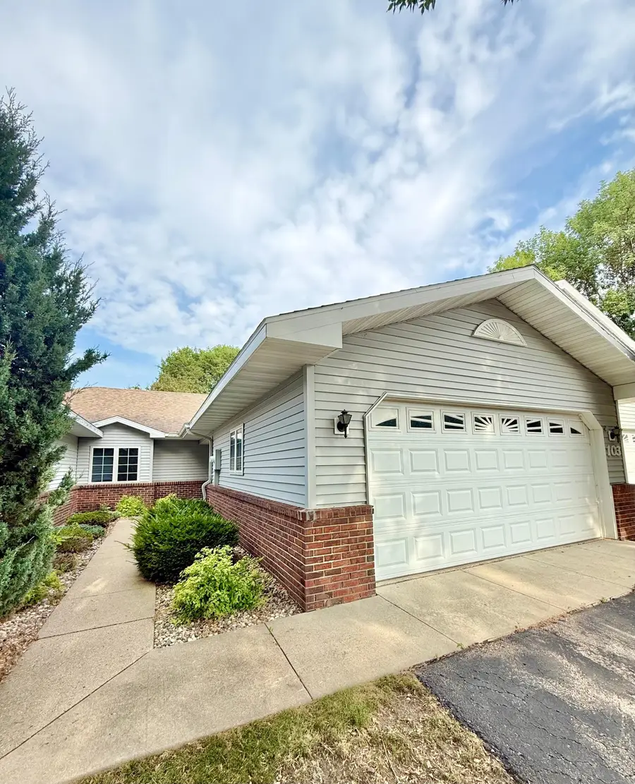 103 Raven Court, Mankato, MN 56001 - #2