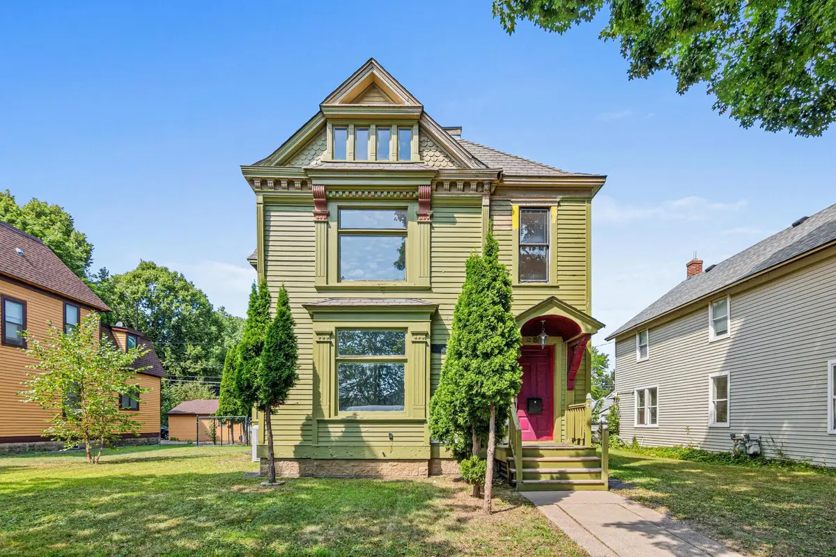 553 Sherburne Avenue, Saint Paul, MN 55103 - #1
