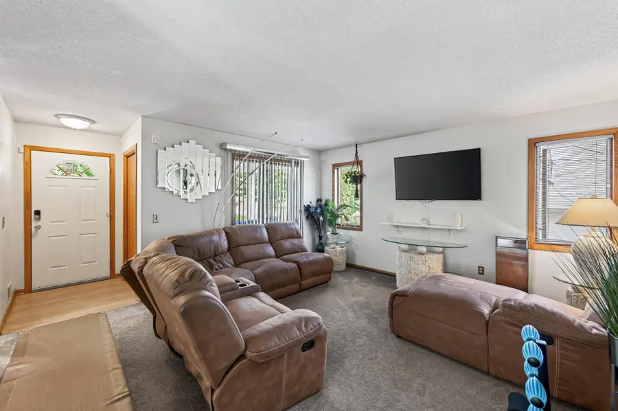 3838 Dupont Avenue N, Minneapolis, MN 55412 - #3