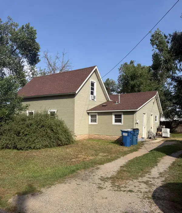 7847 State Street, Clear Lake, MN 55319