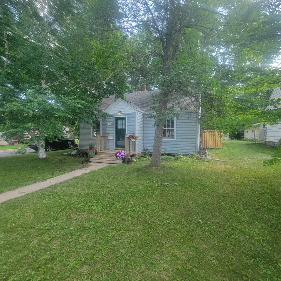 701 W Laurel Street, Fergus Falls, MN 56537 - #2