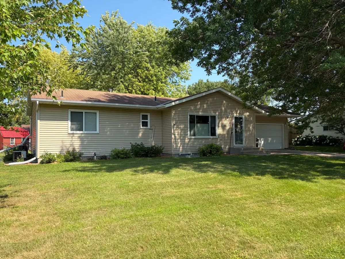 2201 23rd Street Sw, Willmar, MN 56201 - #1