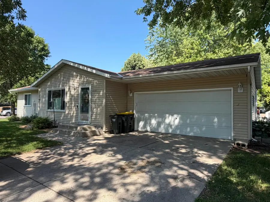 2201 23rd Street Sw, Willmar, MN 56201 - #2