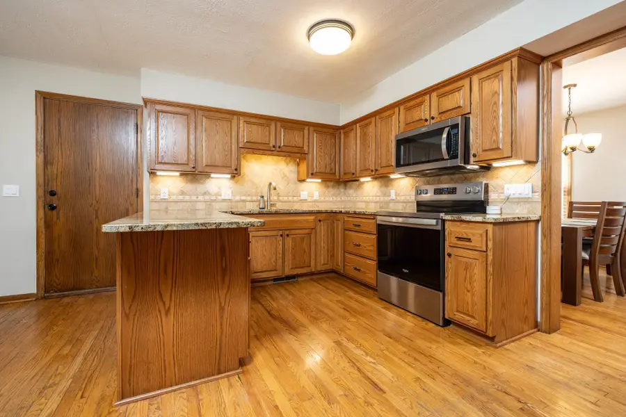6991 Raven Court, Eden Prairie, MN 55346 - #2