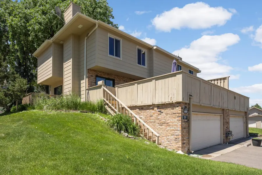 2201 Stroden Circle, Golden Valley, MN 55427 - #2