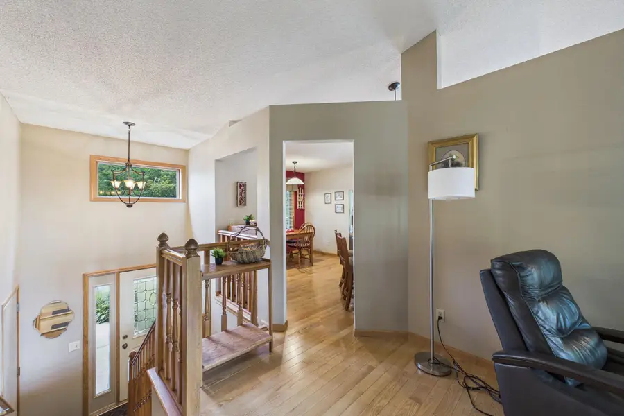 739 Kirche Hill Drive, Carver, MN 55315 - #3