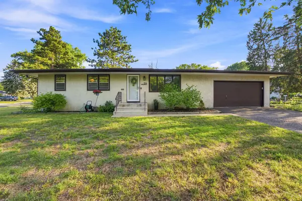 5324 Horizon Drive Ne, Fridley, MN 55421
