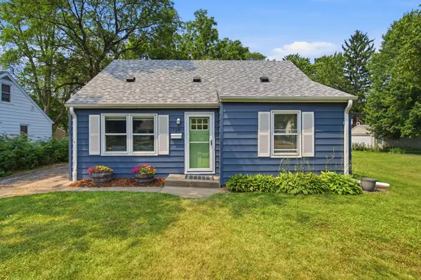 128 18th Avenue N, Hopkins, MN 55343