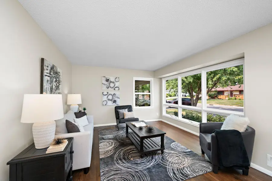 1194 Ruggles Street, Roseville, MN 55113 - #3