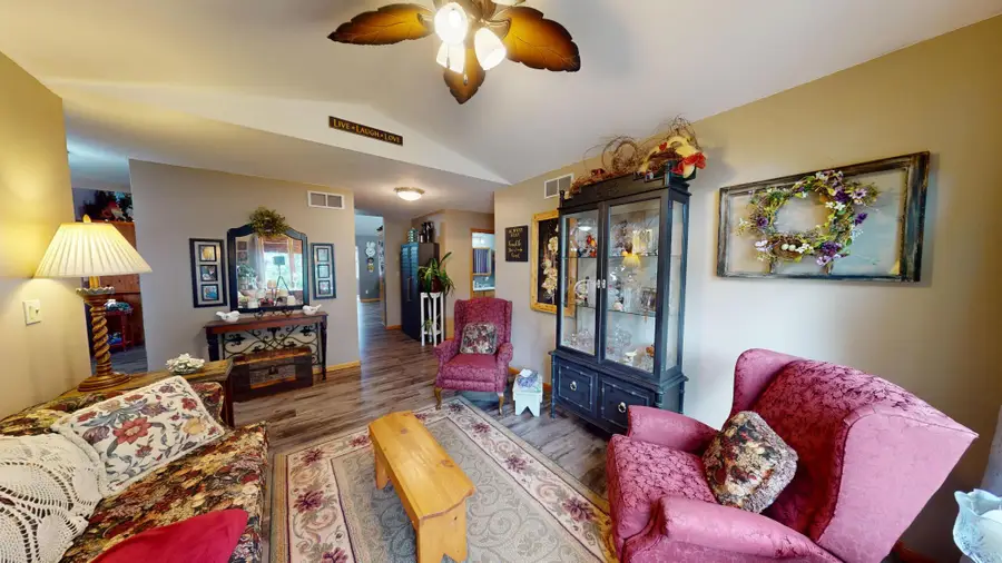 1906 Greenwood Drive, Albert Lea, MN 56007 - #3